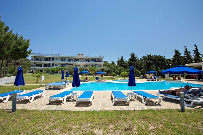 Aparthotel Helena Christina à Asgourou Extérieur photo