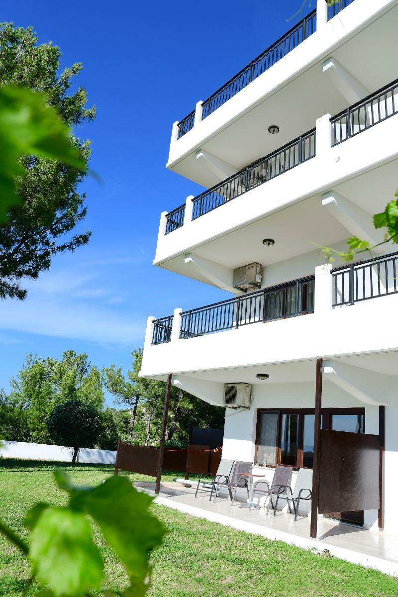 Aparthotel Helena Christina à Asgourou Extérieur photo